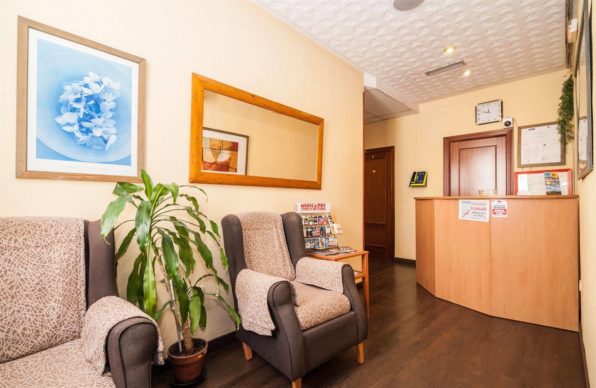 Hostal Gallardo Μαδρίτη Εξωτερικό φωτογραφία
